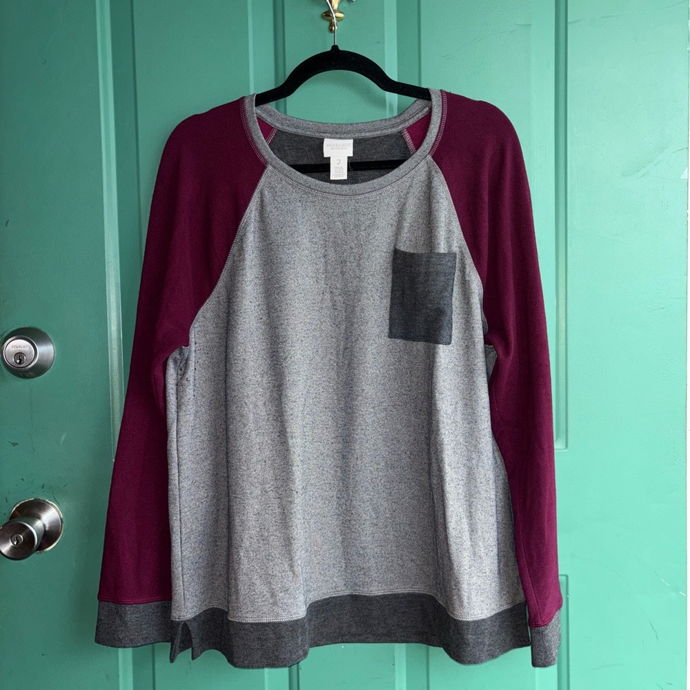 Chico's size large size 2 Gray Long Sleeve Top so soft